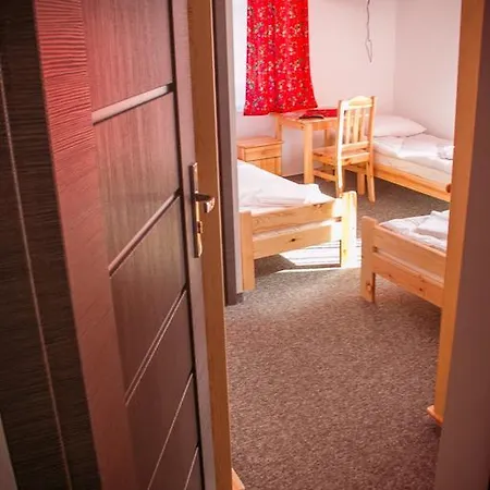 Pod Granią Nocleg ze śniadaniem *